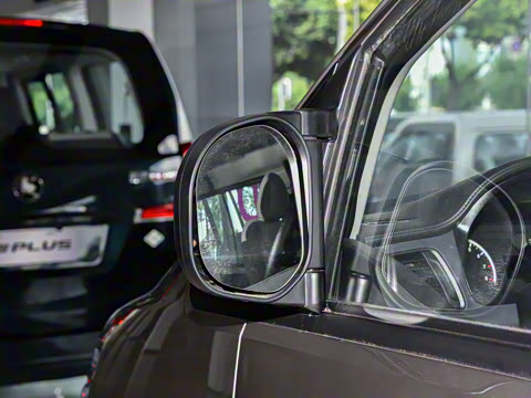 2024�� M5 1.6L ��׼��7��CNG