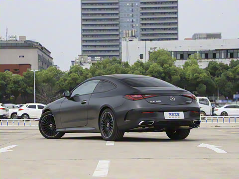 2025�� CLE 300 4MATIC �����ͽ��ܳ�