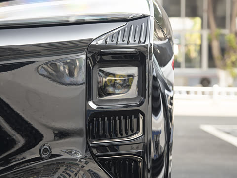 2025�� 680 Ultra������