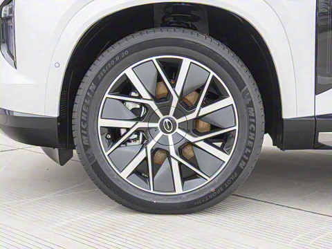 2025�� 180km Ultra ���������״��