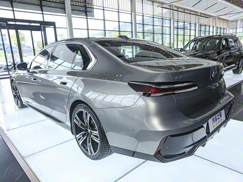 2023�� eDrive50L ����M�˶���װ