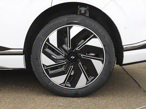 2025�� 210Ultra�Ǽݰ� 6��