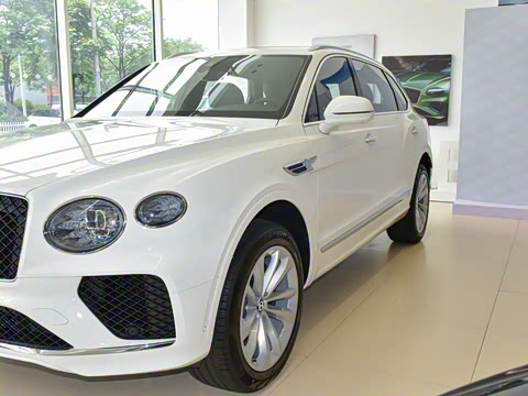 2026�� 4.0T V8 ������