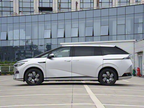 2025�� 650������ Max