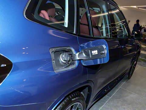 2023�� �Ŀ� xDrive30i ������ M��ҹ��װ