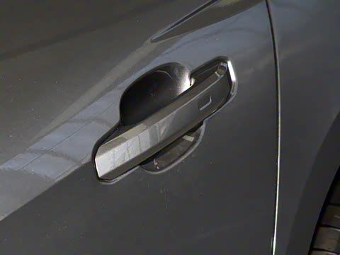 2025�� 200���������� 40 TFSI ����������