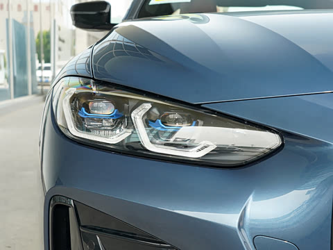 2021�� 425i M�˶���ҹ��