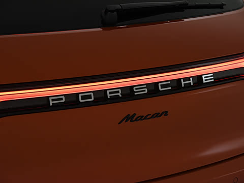 2022�� Macan 2.0T