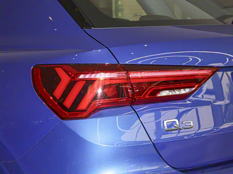 2025�� quattro 45�����ذ� 35TFSI ʱ�ж�����