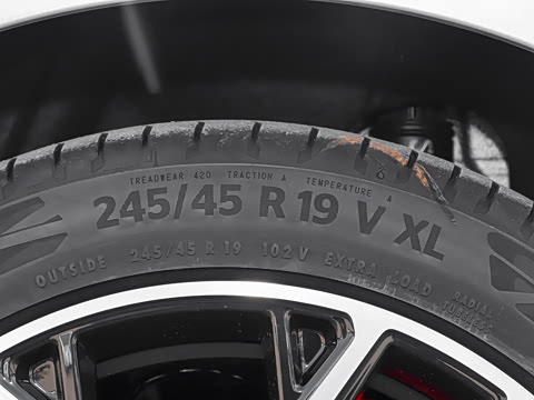 2025�� ���� 550ProѲ����