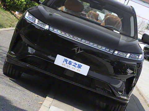 2025�� 636Max���Ȱ� 5��