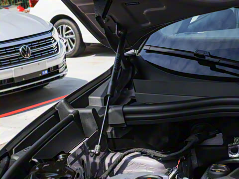 2025�� PRO 380TSI ���� R-Line �����