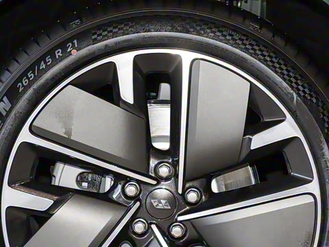 2025�� Ultra ���ܻ��°�