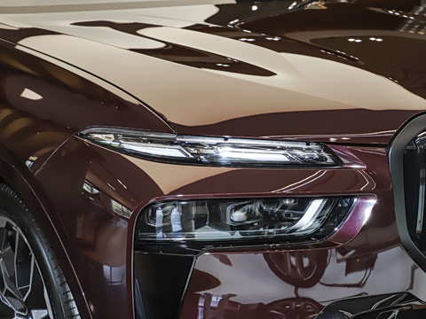 2024�� xDrive40i ������M�˶���װ