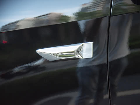 2025�� Ǭ��ϵ�� Ultra ͷ�Ȳ�