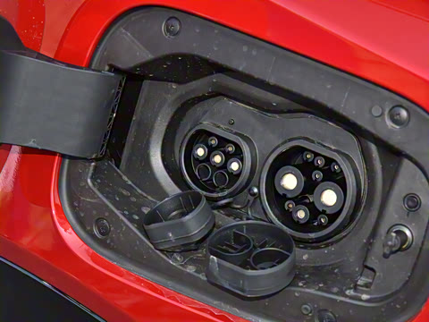 2025�� 550 PRO���а�