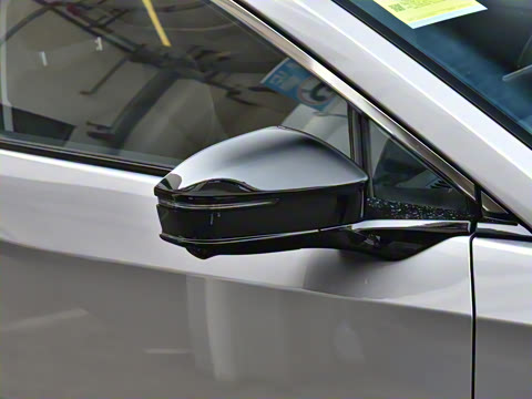 2025�� 550 PRO���а�