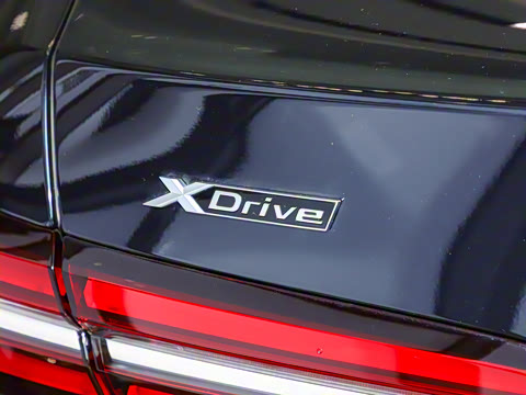 2025�� 530Li xDrive M�˶���װ