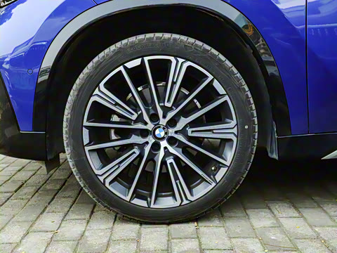 2024�� xDrive25Li X�����װ