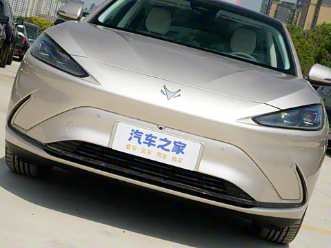 2025�� 735MAX 175kW