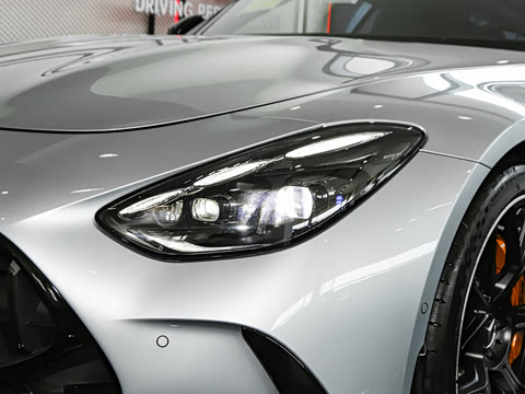 2025�� 63 S E Performance