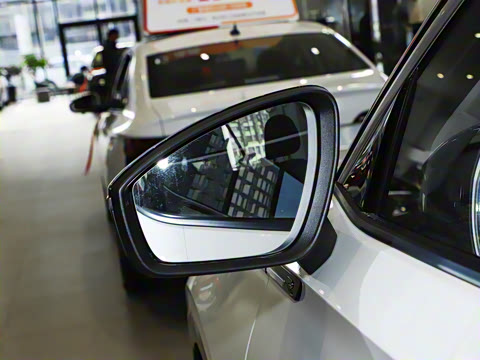 2024�� �Ŀ� 380TSI ����R-LineѲ�� ������