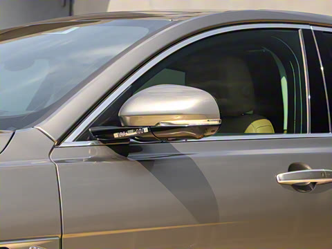 2021�� XFL 2.0T P250 ��������������