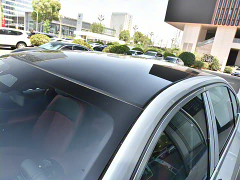 2025 xDrive 50L M˶װ