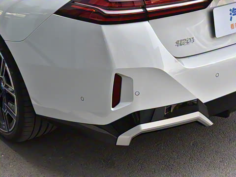 2025 xDrive 50L M˶װ