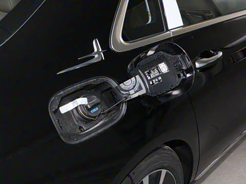 2022�� �Ŀ�� E 350 e L ���ʽ��϶����γ�