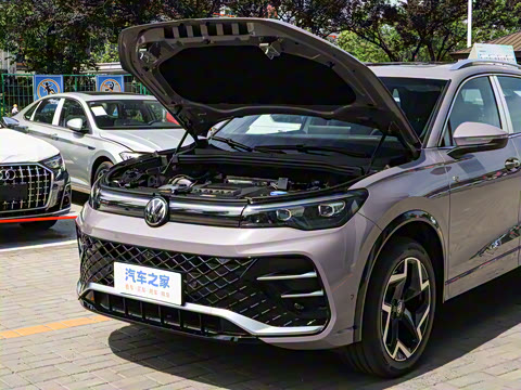 2025�� PRO 380TSI ���� R-Line �����