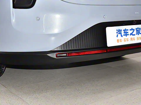 2025�� 600 �������� Max