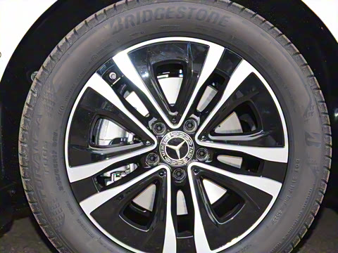 2024�� A 200 L ������