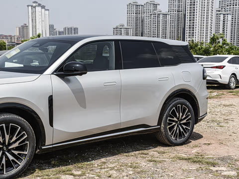 2025�� 215�콢��