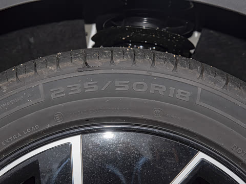 2025�� 560PRO 185kW