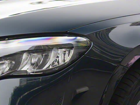 2025�� �Ŀ� E 300 L ������