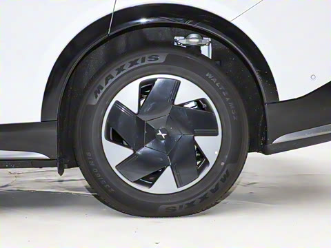 2025�� 702 �������� Max