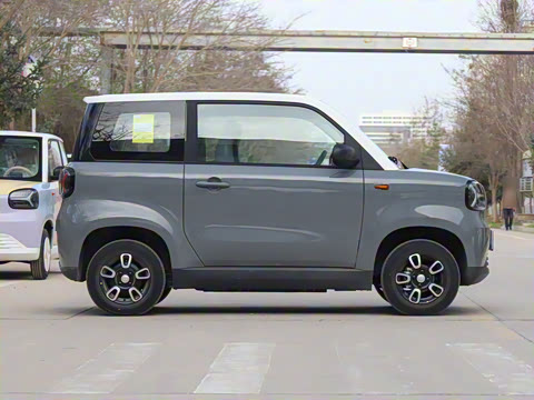 2025�� Pro 282km ���ư�