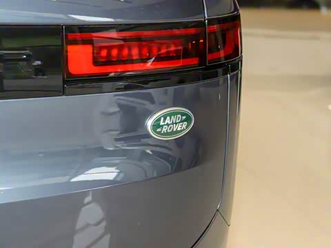 2025�� 400PS Dynamic HSE