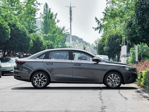 2026�� ��4�� 400������ 1.5L CVT׿Խ��