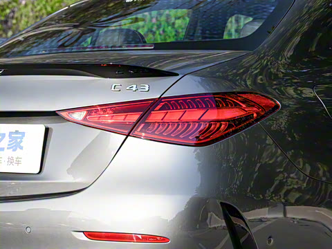 2024�� AMG C 43 4MATIC