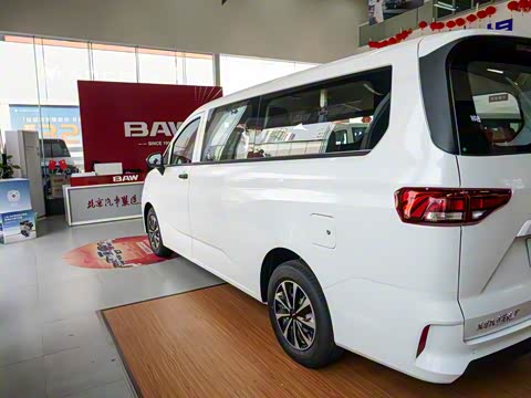 2025�� 2.0L CNG������ 7��