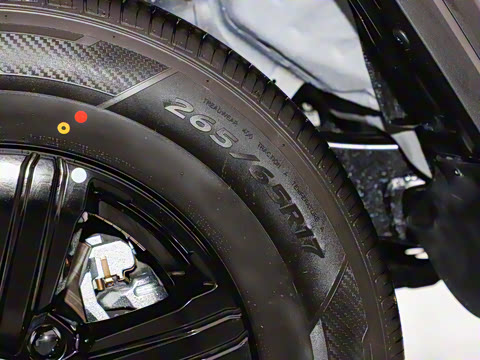 2025�� 2.0T ������