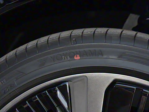 2025�� 550 PRO���а�