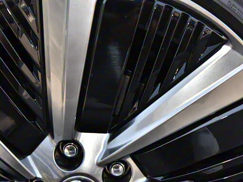 2025�� 550 PRO���а�