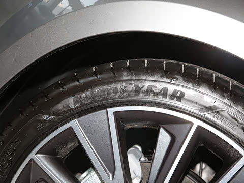 2022�� 2.0TD Plus