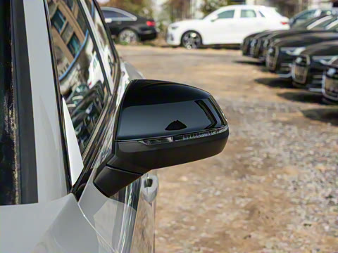 2025�� 45�����ذ� 40 TFSI ����������