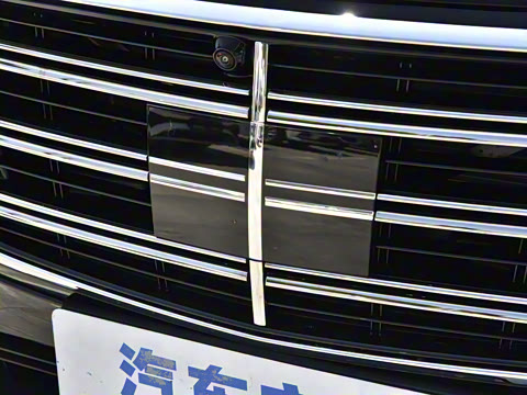 2025�� �Ŀ� E 300 L �����