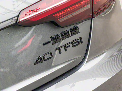 2025�� 200���������� 40 TFSI ���������� B&O ��ҹ��