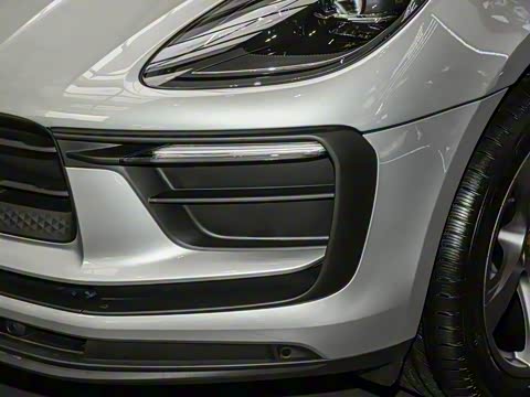 2025�� Macan 2.0T ���ΰ�